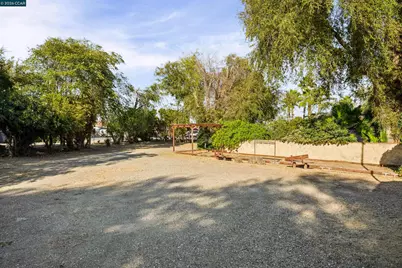22797 Cozy Ct, Tracy, CA 95304 - Photo 72