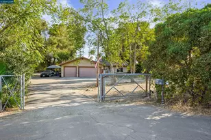 22797 Cozy Ct, Tracy, CA 95304 - Photo 6