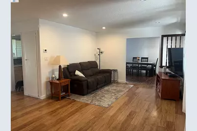 8499 Bandon Dr, Dublin, CA 94568 - Photo 6