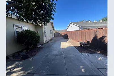 8499 Bandon Dr, Dublin, CA 94568 - Photo 34