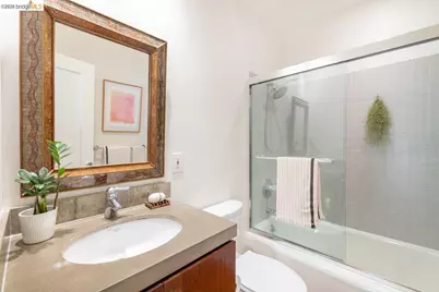 5981 Chabolyn Ter, Oakland, CA 94618 - Photo 28