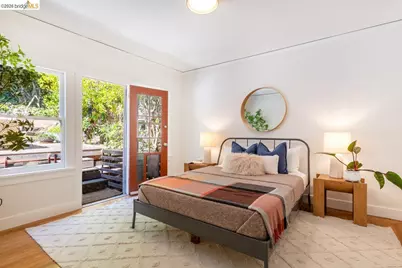 5981 Chabolyn Ter, Oakland, CA 94618 - Photo 34