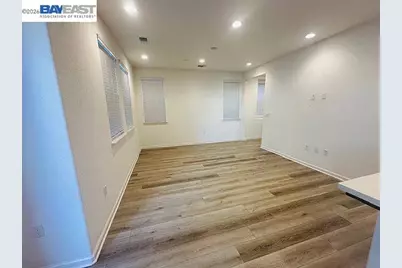 17555 Nightshore Dr, Lathrop, CA 95330 - Photo 20