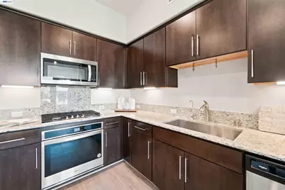 314 Llano De Los Robles Ave #7, San Jose, CA 95136 - Photo 8