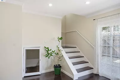 1059 Nancy Ct, Hayward, CA 94544 - Photo 6