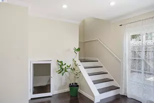 1059 Nancy Ct, Hayward, CA 94544 - Photo 6