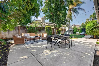 1128 Riviera Ct, Livermore, CA 94551 - Photo 38