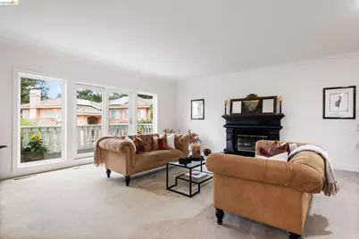 6036 Mazuela Dr, Oakland, CA 94611 - Photo 10
