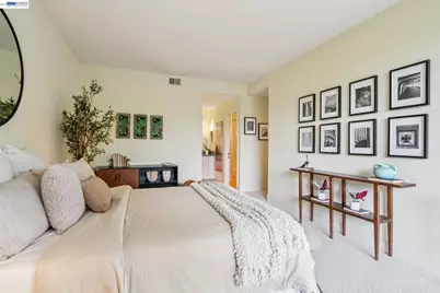 9 Regulus Ct, Alameda, CA 94501 - Photo 30