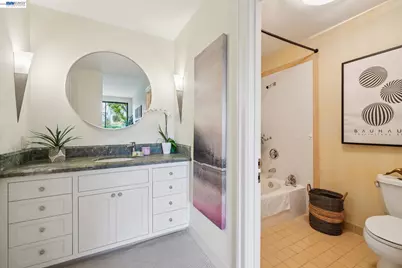 9 Regulus Ct, Alameda, CA 94501 - Photo 32