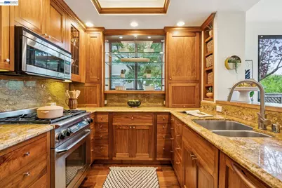 9 Regulus Ct, Alameda, CA 94501 - Photo 24