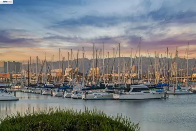 9 Regulus Ct, Alameda, CA 94501 - Photo 8
