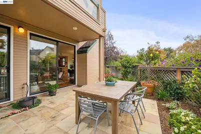 9 Regulus Ct, Alameda, CA 94501 - Photo 38