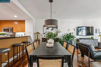 438 Grand Ave #405, Oakland, CA 94612 - Photo 12
