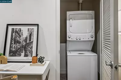 438 Grand Ave #405, Oakland, CA 94612 - Photo 26