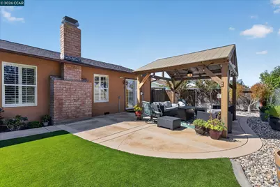 1812 Elkwood Dr, Concord, CA 94519 - Photo 32