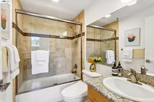 2330 University Ave, East Palo Alto, CA 94303 - Photo 20