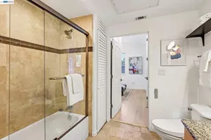 2330 University Ave, East Palo Alto, CA 94303 - Photo 14