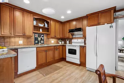 3270 Keith Ave, Castro Valley, CA 94546 - Photo 8