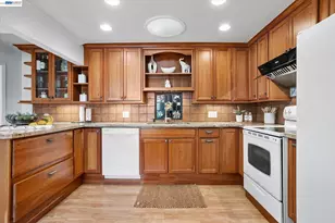 3270 Keith Ave, Castro Valley, CA 94546 - Photo 6
