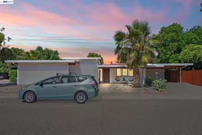 3107 Corona Dr, Davis, CA 95616 - Photo 4