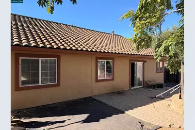 1859 Vine Ln, Antioch, CA 94509 - Photo 16