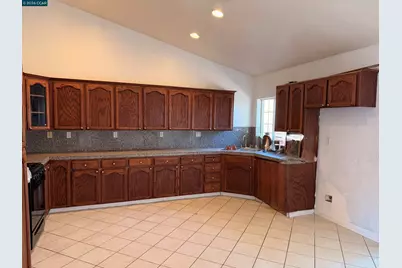 1859 Vine Ln, Antioch, CA 94509 - Photo 8