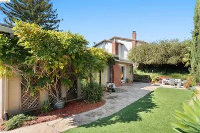 5991 Skyfarm Dr, Castro Valley, CA 94552 - Photo 26