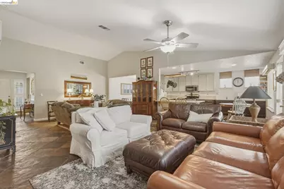 5121 Tehachapi Way, Antioch, CA 94531 - Photo 14