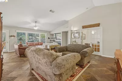 5121 Tehachapi Way, Antioch, CA 94531 - Photo 8