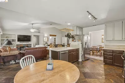 5121 Tehachapi Way, Antioch, CA 94531 - Photo 24