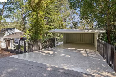 7101 Pinehaven Rd, Oakland, CA 94611 - Photo 38