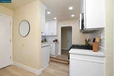 2520 Harrington Ave, Oakland, CA 94601 - Photo 12
