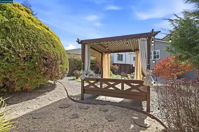 576 57th St., Oakland, CA 94609 - Photo 36