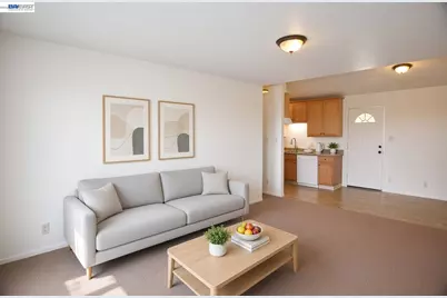 21379 Gary Dr #14, Hayward, CA 94546 - Photo 2