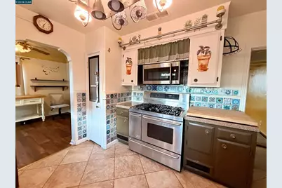 477 10th St, Pittsburg, CA 94565 - Photo 20