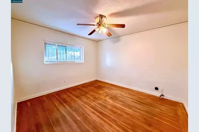 477 10th St, Pittsburg, CA 94565 - Photo 24