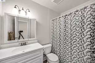 1001 Murrieta Blvd, Livermore, CA 94550 - Photo 18