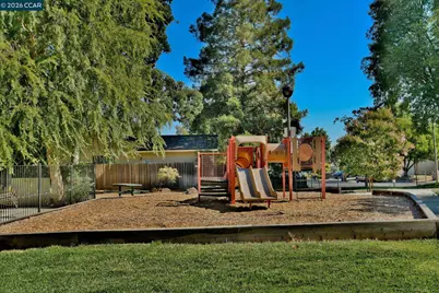 4485 Clear Creek Ct, Concord, CA 94521 - Photo 38