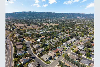 847 Angela St, Pleasanton, CA 94566 - Photo 34