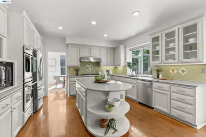 847 Angela St, Pleasanton, CA 94566 - Photo 10