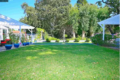 118 Glen Ct, Walnut Creek, CA 94595 - Photo 30