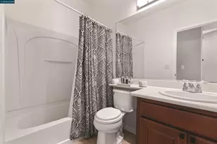 2046 Northfield Dr, Santa Rosa, CA 95403 - Photo 30