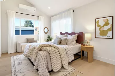 1705 Russell St, Berkeley, CA 94703 - Photo 20