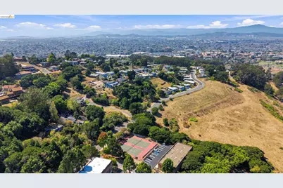 40 Parkview Ter, San Pablo, CA 94806 - Photo 32