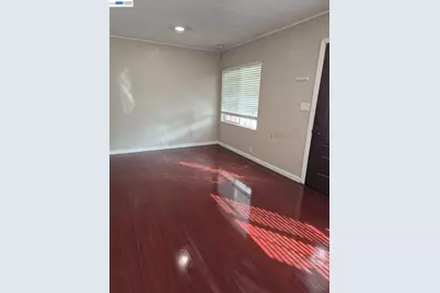 409 Worth St, Oakland, CA 94603 - Photo 8