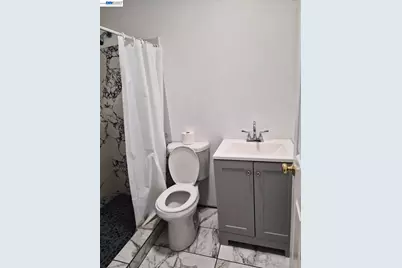 409 Worth St, Oakland, CA 94603 - Photo 14