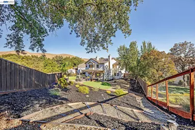 104 Wildflower Valley Ct, San Ramon, CA 94582 - Photo 56