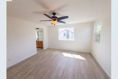 2491 Chuck Hammond Dr, Fairfield, CA 94533 - Photo 14