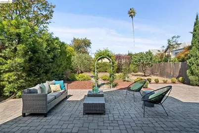 1537 Ashby Ave, Berkeley, CA 94703 - Photo 38